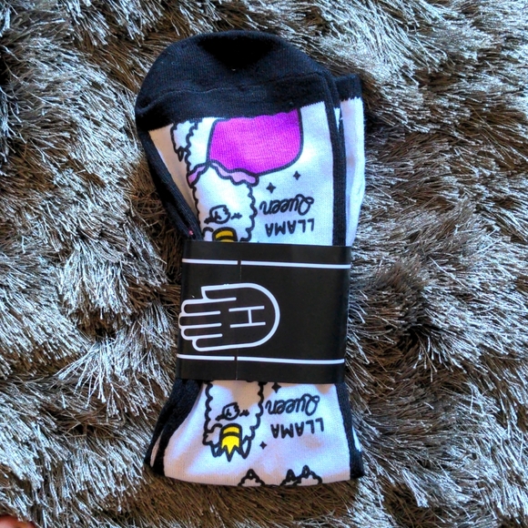 NWT Llama Queen Socks - Picture 3 of 3